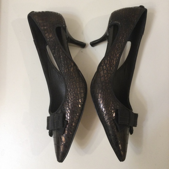 Donald Pliner Dova  Cutout Bow Kitten Heel Pump Croc Embossed Bronze Shoes 8 M - Picture 15 of 16